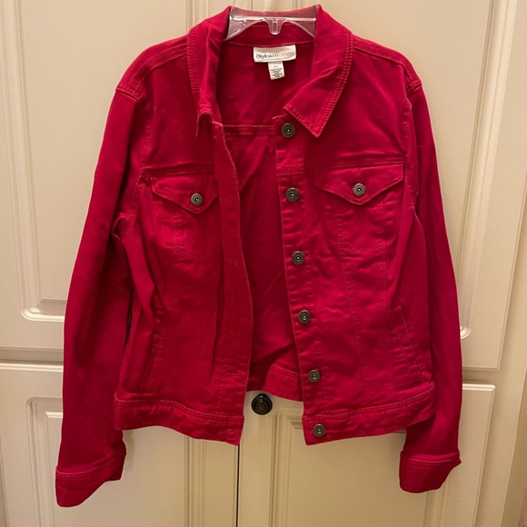 Jean Jacket., beautiful red, great condition. - Picture 1 of 6